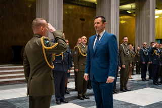 Návrat do vlasti a poděkování za službu v zahraničí