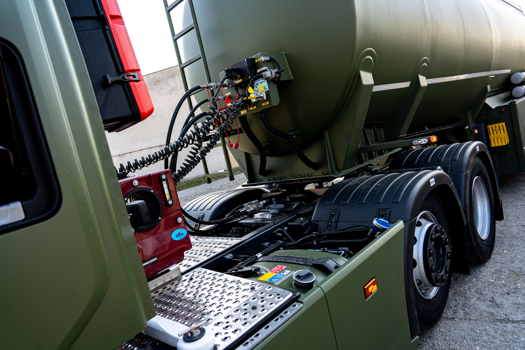 Logistické jednotky mají nové cisterny na pohonné hmoty 