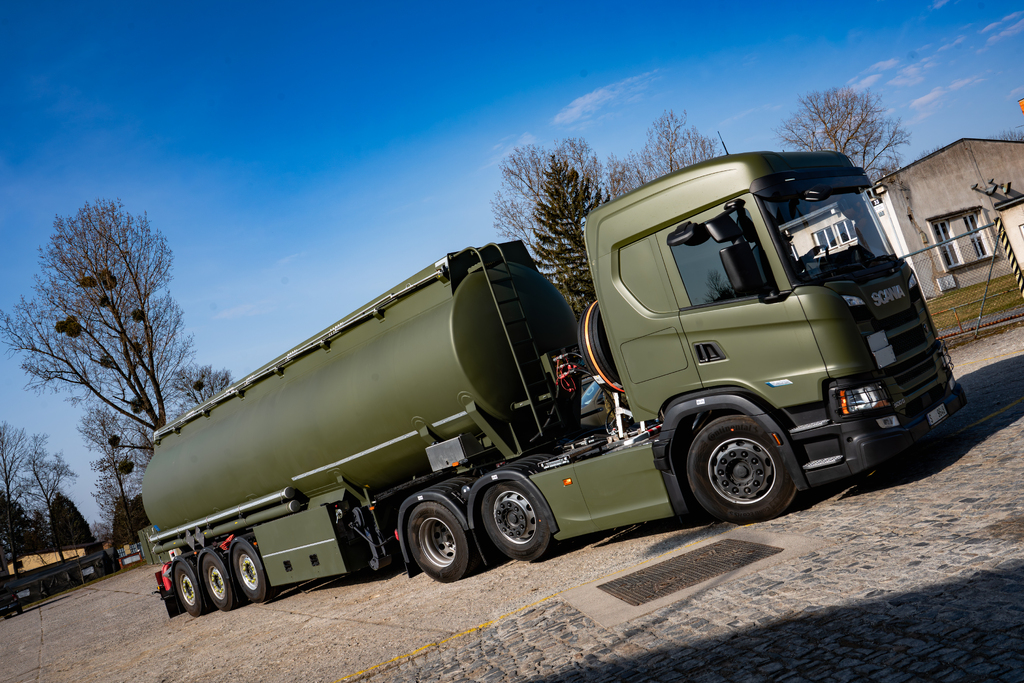 Logistické jednotky mají nové cisterny na pohonné hmoty 