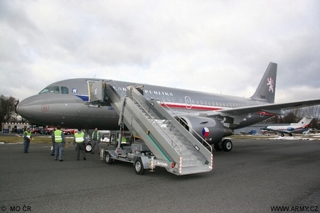 Ze Kbel odstartoval do Chorvatska Airbus 319 