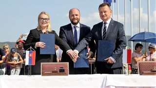 Ilustrační obrázek ke článkuMinistři obrany ČR, SR a Polska podepsali Deklaraci o ochraně vzdušného prostoru Slovenska