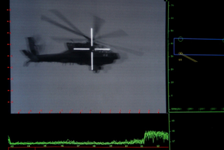 Protiletadlovci bojovali proti americkým vrtulníkům AH-64 Apache