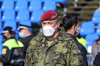 Armádní generál Aleš Opata poděkoval vojákům za jejich nasazení a odhodlanost.
