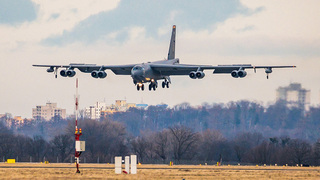 Mezipřistání bombardérů B-52 