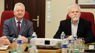 Ilustrační obrázek ke článkuPrezident republiky hovořil s vojáky v zahraničních operacích o aktuální bezpečnostní situaci i službě mimo domov