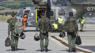 Podívejte se, jak posádky Sokolů trénují létání ve vysokohorském prostředí