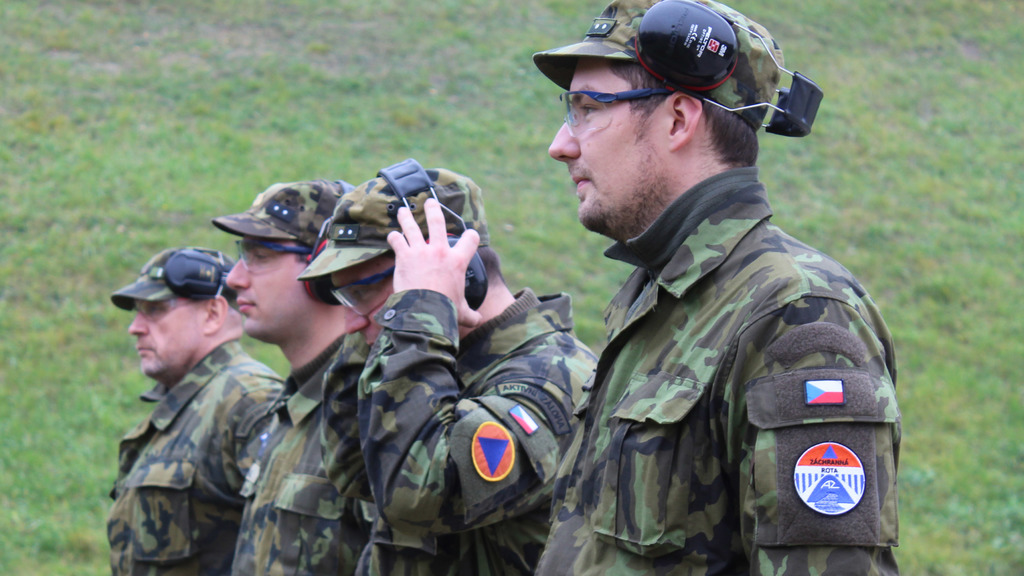 Chceme být užiteční a pomáhat lidem, shodují se aktivní záložníci