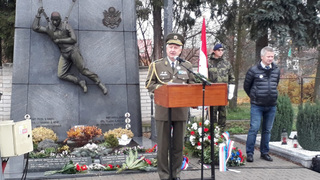 Generál Zůna se zúčastnil pietních setkání k 75. výročí letecké bitvy na Přerovsku
