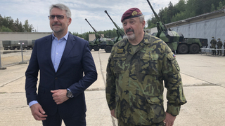 Ilustrační obrázek ke článkuMinistr obrany v Jincích: Dělostřelci se mohou těšit na nové zbraně