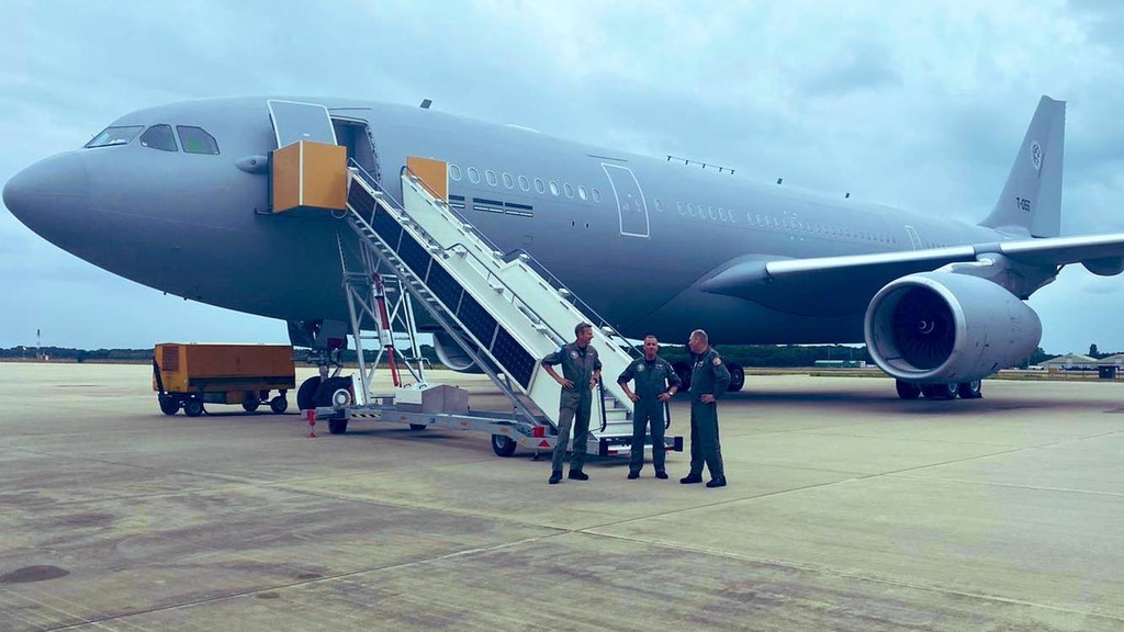 Mnohonárodní letka má první stroj A-330