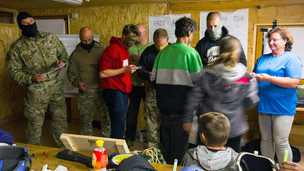 Potápěči ze speciálních sil připravili pro děti dobrodružné odpoledne i noční hru