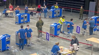 Ilustrační obrázek ke článkuVojáci pozemních sil pomáhají v Národním očkovacím centru