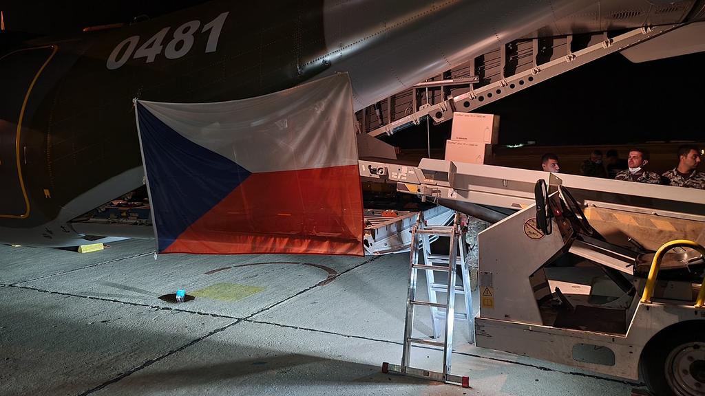 Armáda České republiky dopravila do Libanonu poslední část materiální pomoci