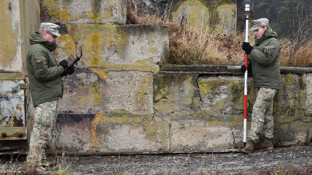 Vojenští geodeti nejsou vidět, ale bez nich to nejde