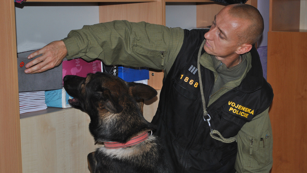 Více než stovka vojáků bude pomáhat policistům během předsednictví České republiky v Radě EU