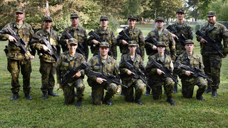 Vojenskou službu vnímám jako rodinnou tradici. Sloužit v armádě jsem chtěl už jako malý kluk,“ říká čerstvý záložák Jan Mikula