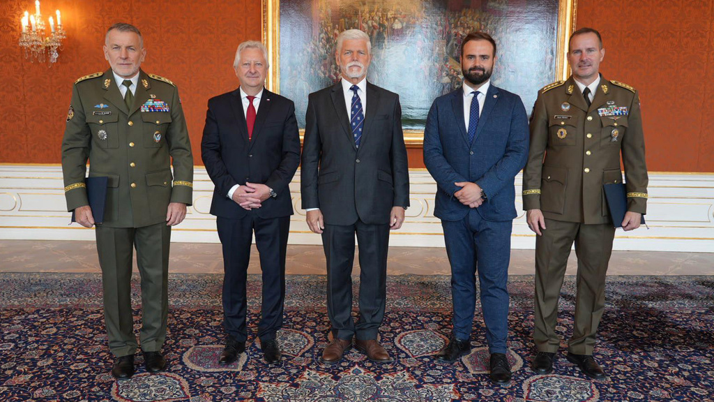 Armáda České republiky má nového náčelníka Generálního štábu, je jím generálporučík Miroslav Hlaváč