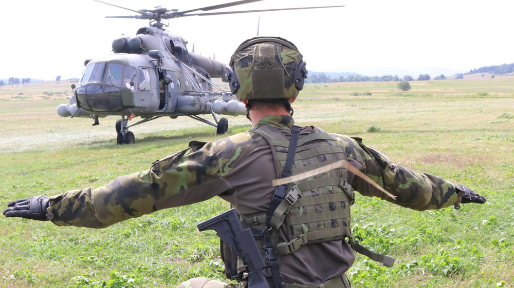 Chrudimské zálohy drilovaly výsadky i ostré střelby
