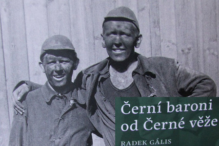 Národ bez minulosti nemá budoucnost, upozorňují pétépáci