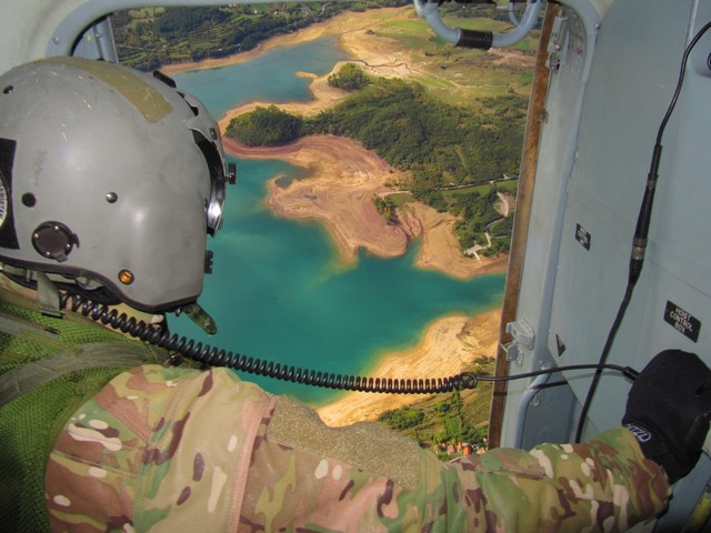 Během letu nad chorvatskou krajinou mají piloti možnost vidět zázraky přírody