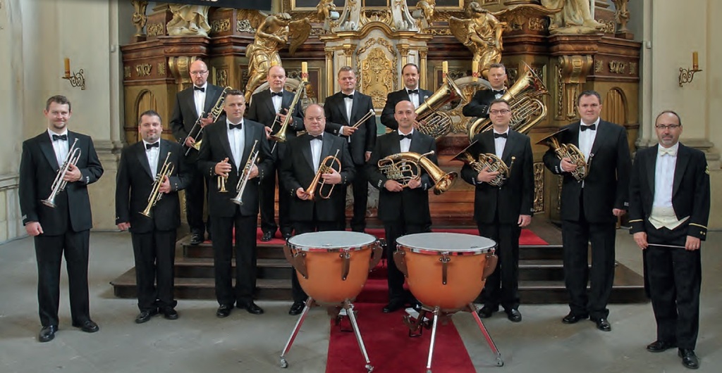 Brass Band Ústřední hudby AČR se vrací se svým tradičním adventním koncertem na Praze 6.