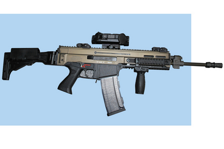 Liberečtí vojáci poprvé stříleli z nové útočné pušky BREN