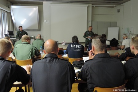 Briefing všech zapojených týmů