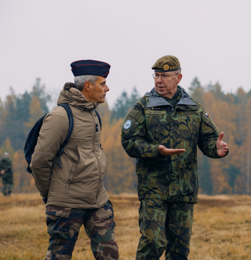 Brigádní generál Marchand (vlevo), plukovník Křenek (vpravo)