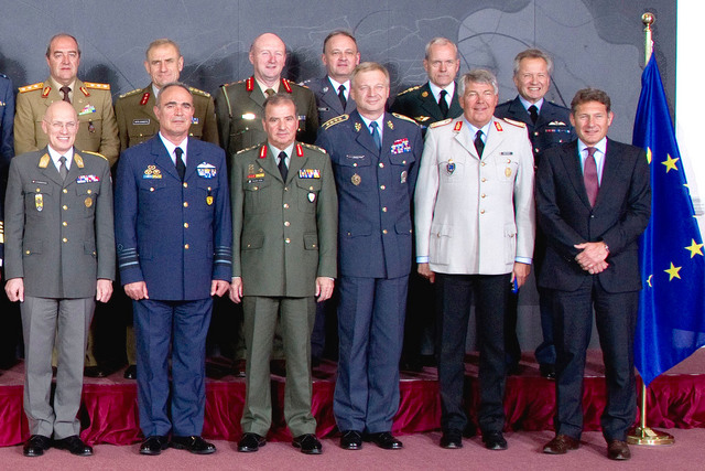 Vojenský výbor EU jednal nejen o humanitární pomoci Libyi