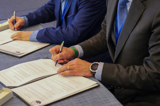 Caesar User Club, podpis přistupovacího memoranda