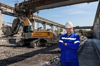 Četař Petr Kalfas - řidič zemních strojů