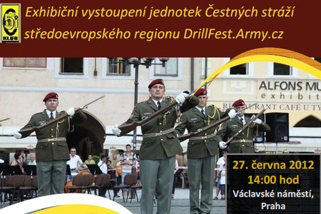 Exhibiční vystoupení jednotek Čestných stráží středoevropského regionu