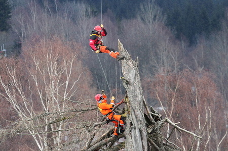 Záchrana z těžko přístupného terénu