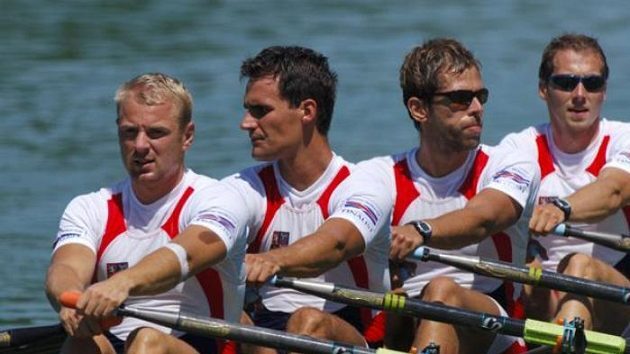 David Jirka jako člen párové čtyřky během olympijského závodu.