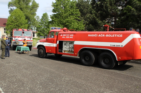 Armádní hasiči modernizují techniku. Legenda putuje do vojenského muzea