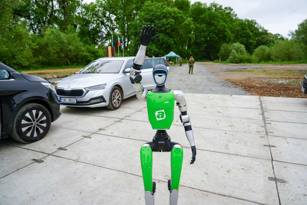 Národní testovací polygon: Robotické prostředky v první linii 