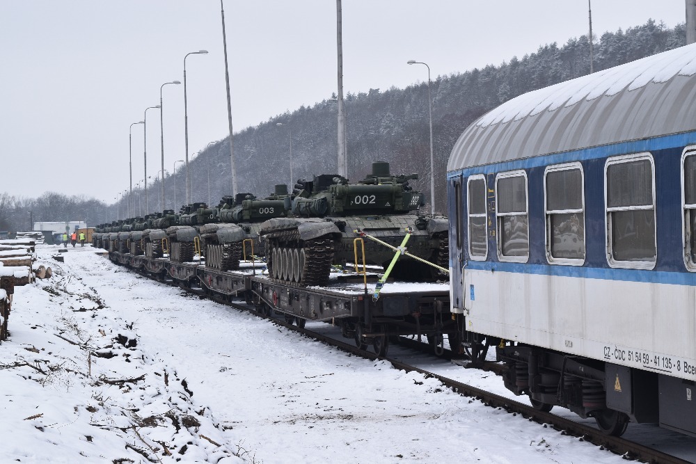 Přeprava techniky po železnici