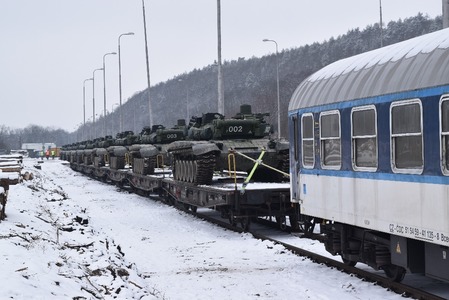 Přeprava techniky po železnici