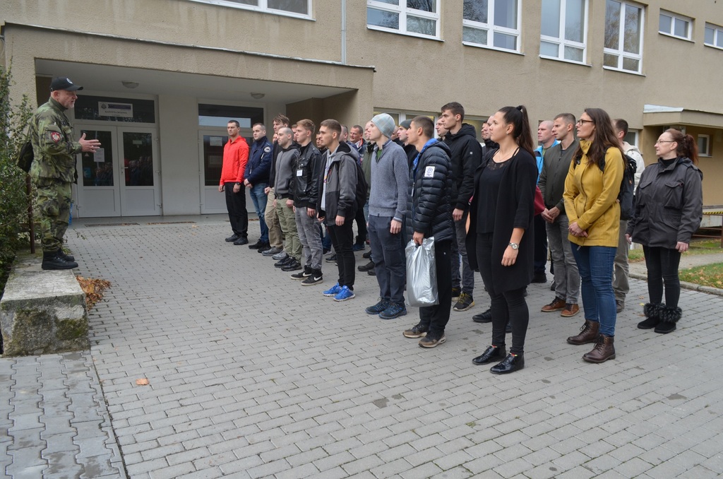 Dalších osm desítek záložníků a dobrovolníků zahájilo kurz základní přípravy