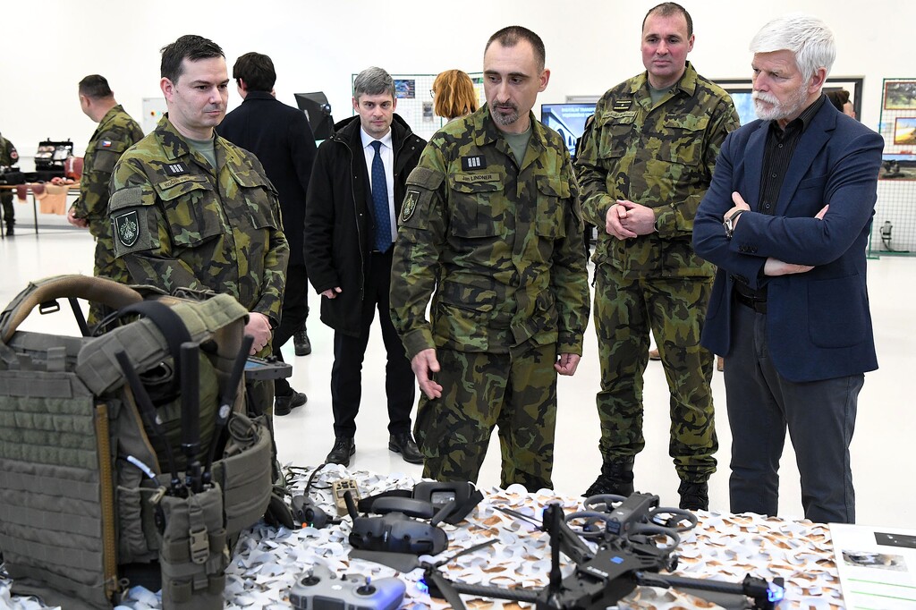 Hlava státu navštívila Vojenskou akademii. 
