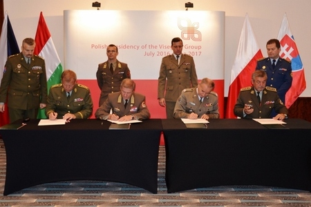 V polských Sopotech se uskutečnilo zasedání náčelníků generálních štábů zemí V4 