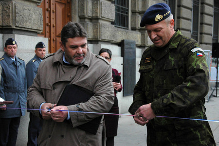 Věnováno všem válečným veteránům…