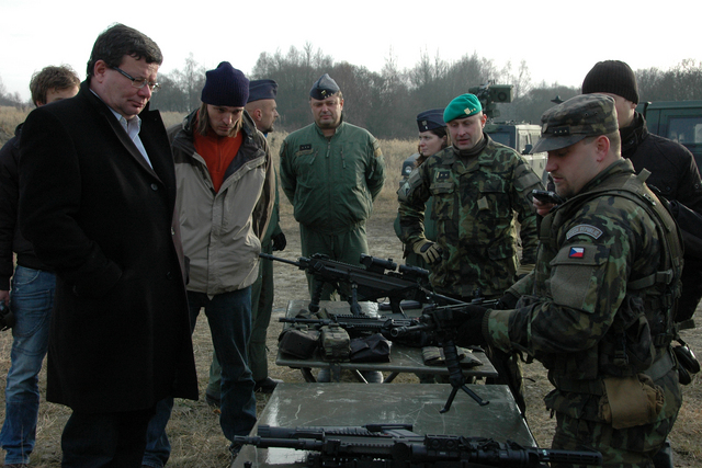 Instruktáž před střelbami