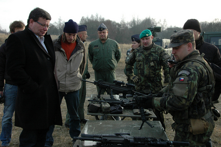 Instruktáž před střelbami