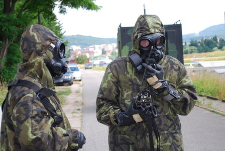 V děčínském přístavu zasahovali vojenští chemici 