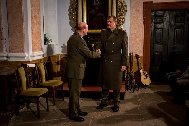 Colonel Knichal welcoming General Becvar