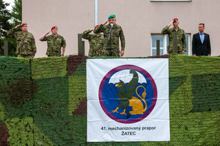 Připravenost jednotky přijel zkontrolovat velitel Velitelství pro operace generálporučík Josef Kopecký