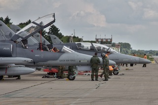 Předání letounu L-159ALCA pilotovi