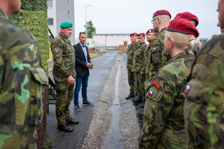 Generálporučík Josef Kopecký se setkal s vojáky aktivní zálohy
