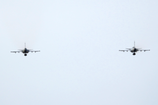 Čtyři piloti absolvovali přeškolovací výcvik na letoun JAS-39 Gripen